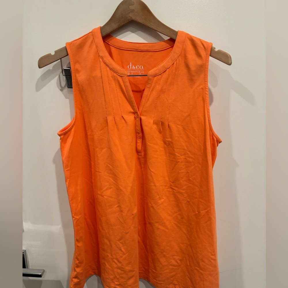 New without tags d&co. Orange color top size medium